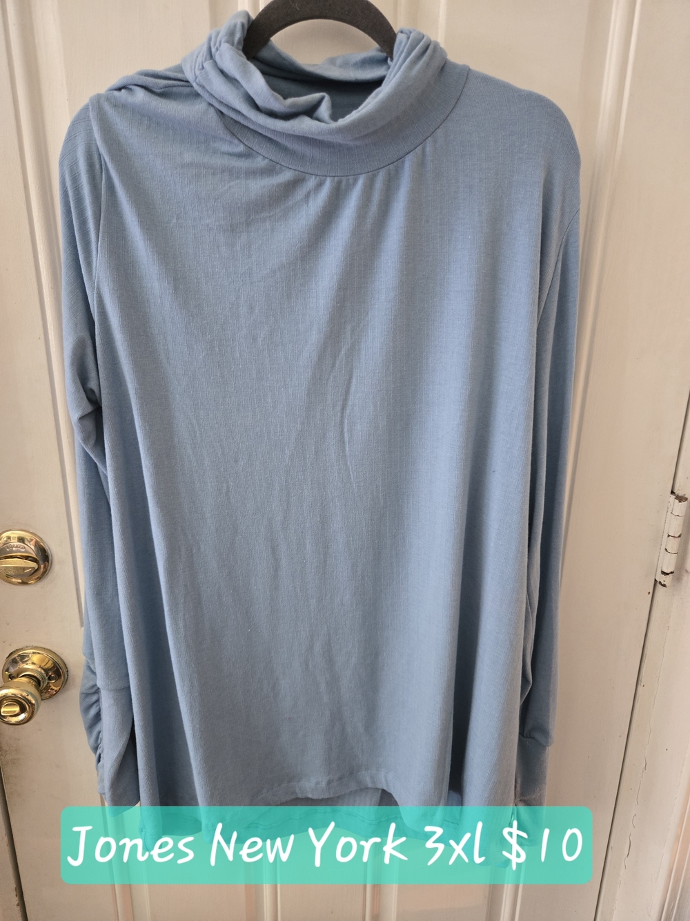 Jones New York Light Blue Long-Sleeve Turtleneck Tee